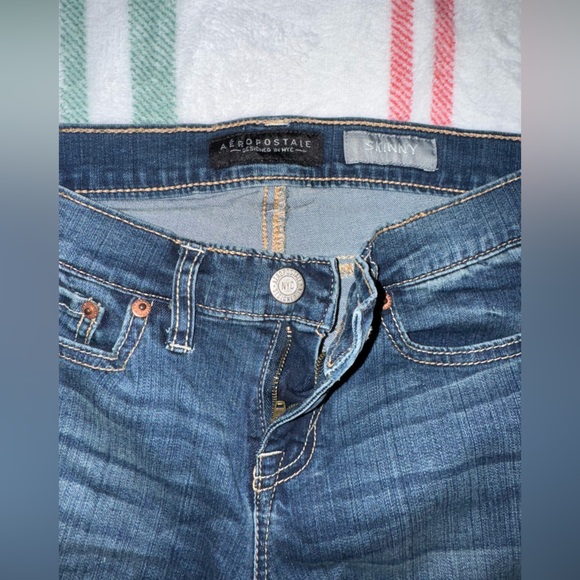 Aeropostale Skinny Jeans - Picture 3 of 4